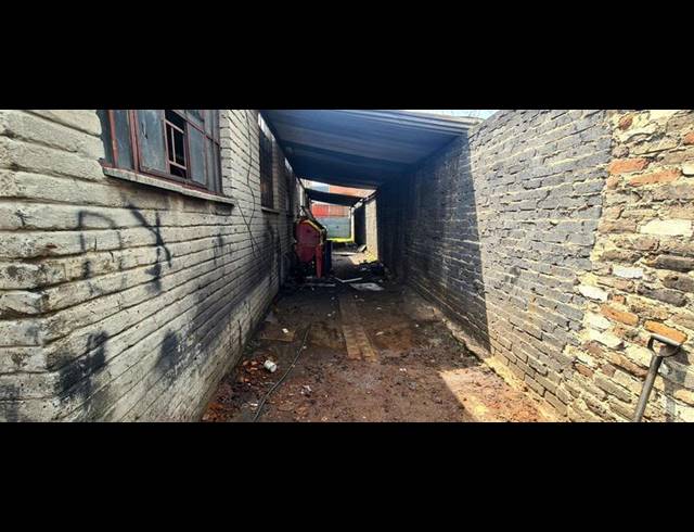 BUSINESS FOR SALE IN ROODEPOORT CENTRAL